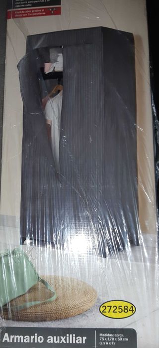 Armário Auxiliar Guarda-Fatos