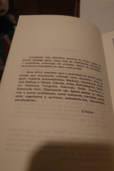 Dicionário de Termos Técnicos - Inglês-Português (1ª edição)