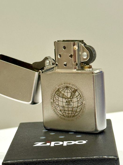 Zapalniczka Zippo, Fundacja Airo Grom, Siła i Honor Tobie Ojczyzno!