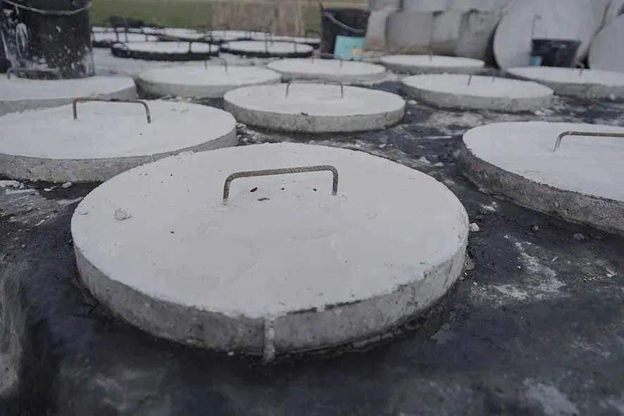 Szambo betonowe Knurów | Transport i montaż