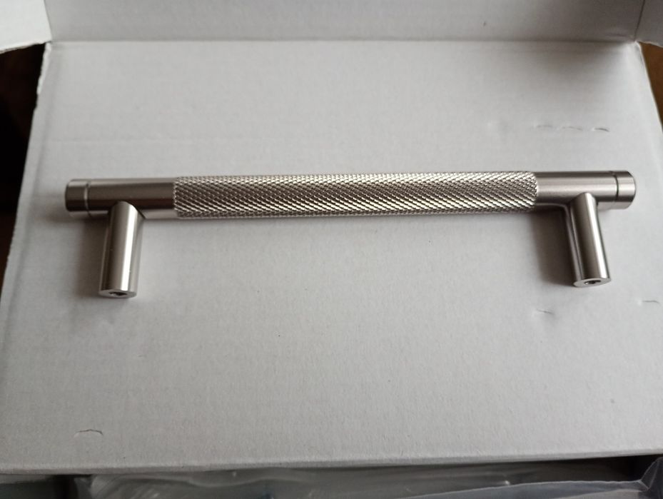 Zestaw 10 uchwytów do szafek ze stali nierdzewnej w kolorze srebra