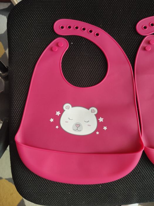 2 Silikonowe śliniaki różowe dla dziewczynki