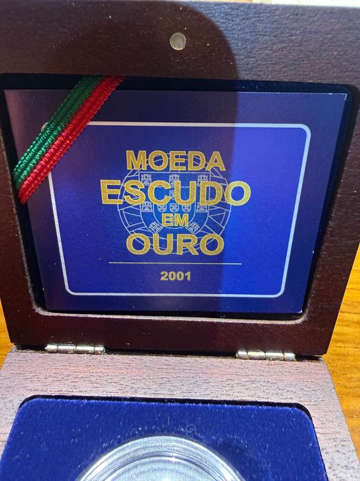 Moeda Escudo em ouro