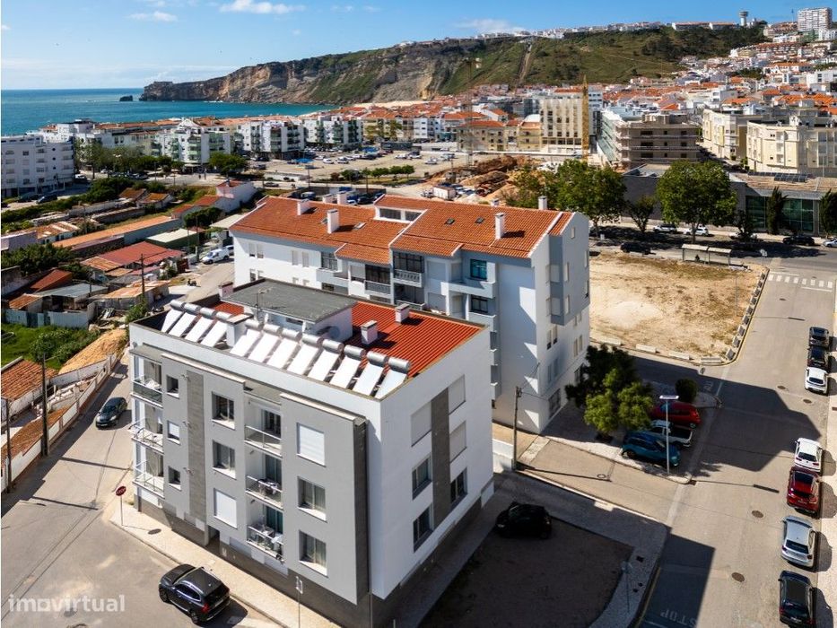 T2 com muita luz natural na Nazaré a 5 Minutos da Praia