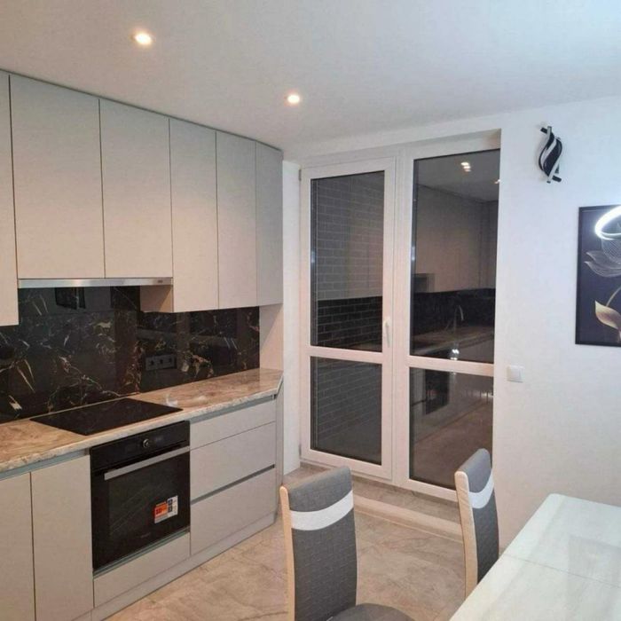 Оренда 3-кімнатної квартири 85 м² у ЖК Viking Park, вул. Зелена, 151 — $900/міс.