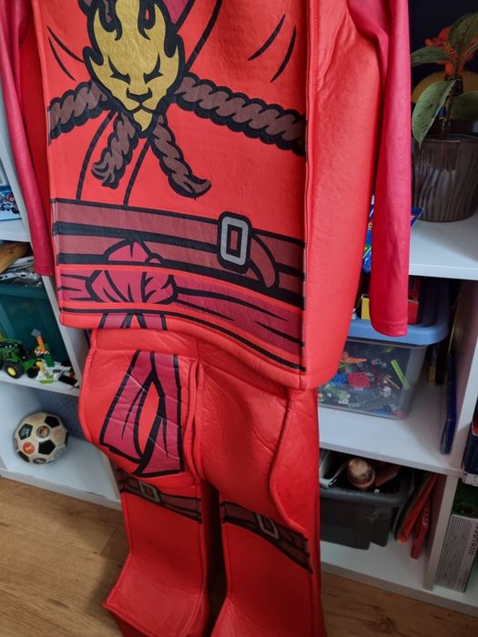 Czerwony ludzik lego wojonik ninjago kai 7 8 9 lat