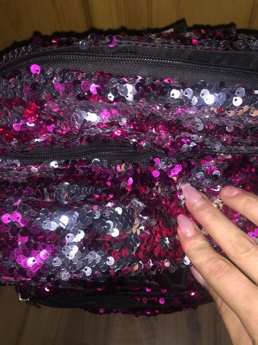 Шкільний рюкзак в паєтках з пеналом новий на дівчинку