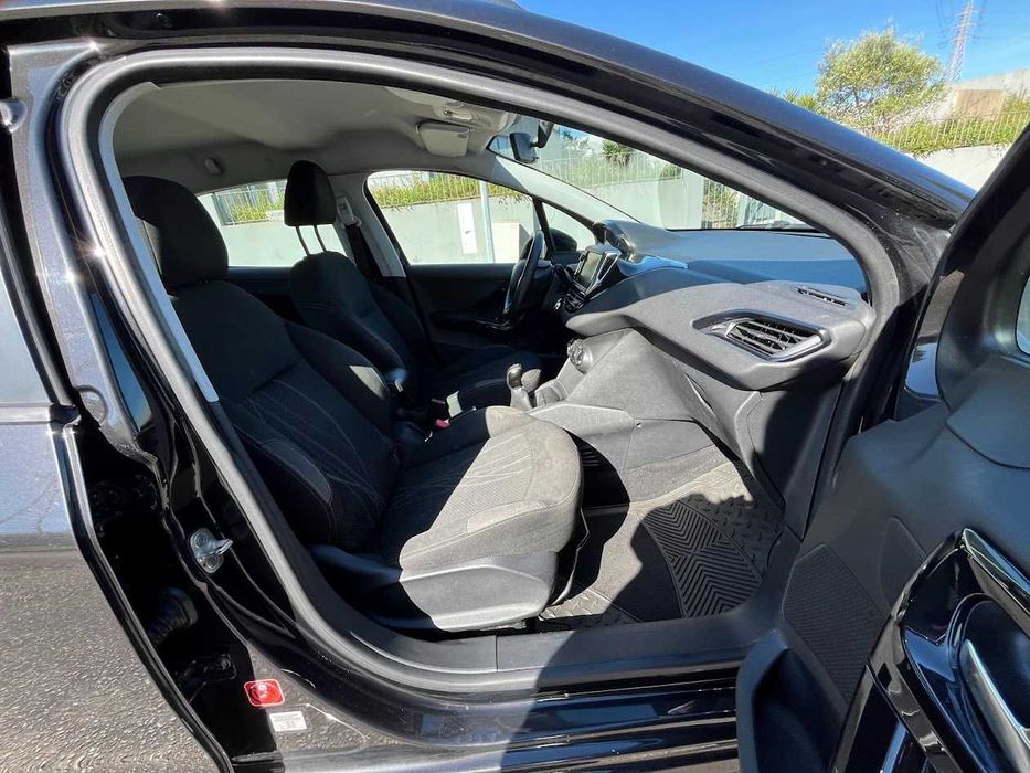 Peugeot 208 1.4 HDI 212 mil klm