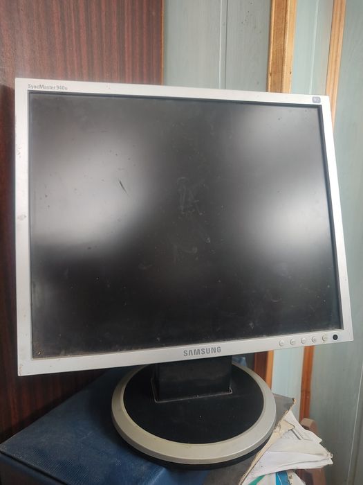 Монитор Samsung 940n