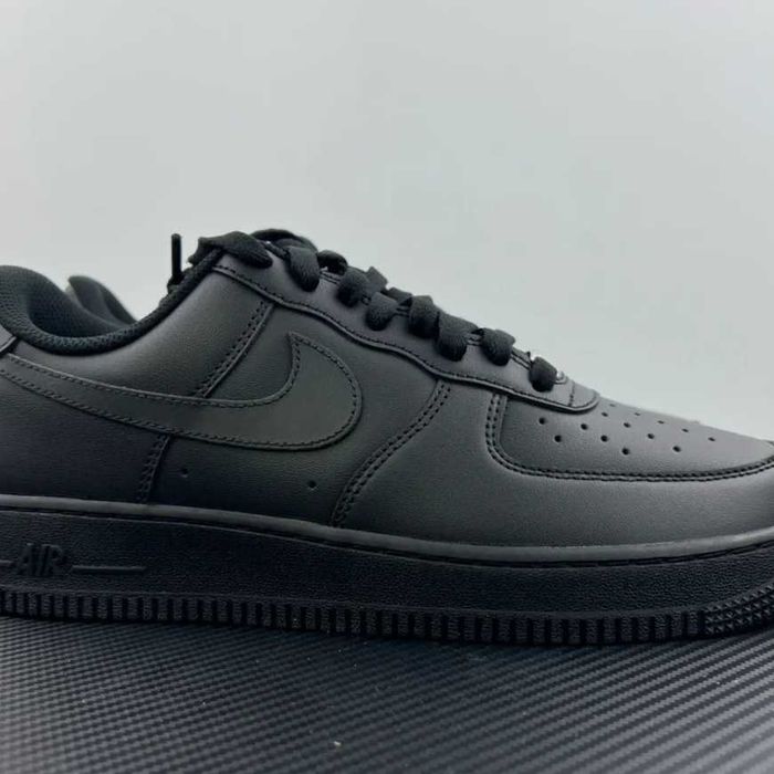Nike Air Force 1 Low Czarny r.42.5