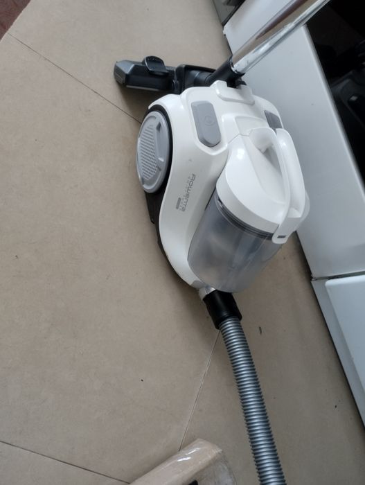 Пилососи Колбові. Ровента