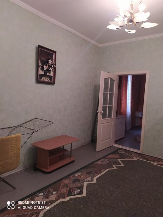Продам 2-х комнатную квартиру в центре