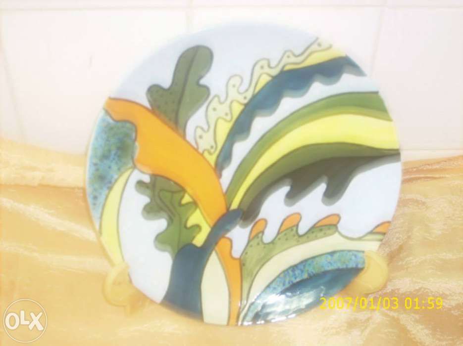 Pratos decorativos.64740283540355121