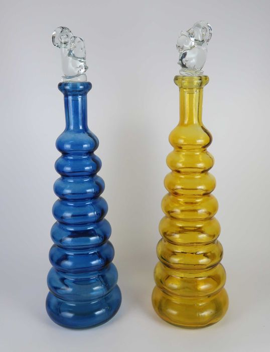 2 garrafas vintage em vidro gomado