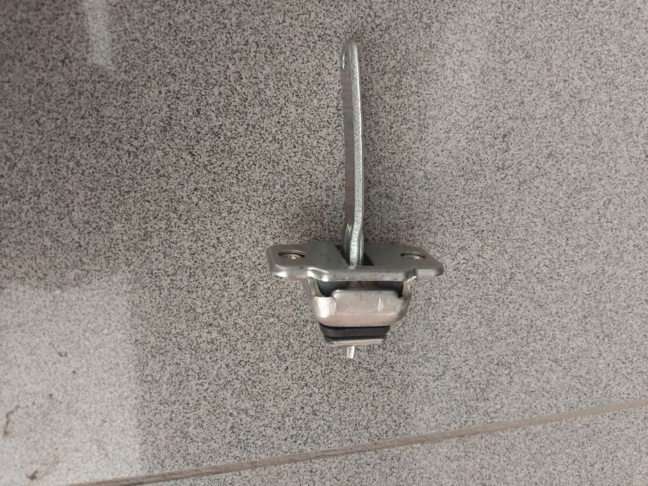 Продам ограничитель на Ваз-2170