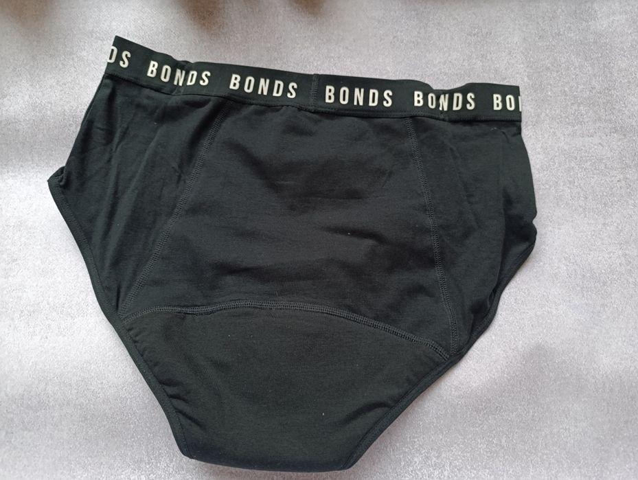 Трусики для критичних днів DIM та Bonds