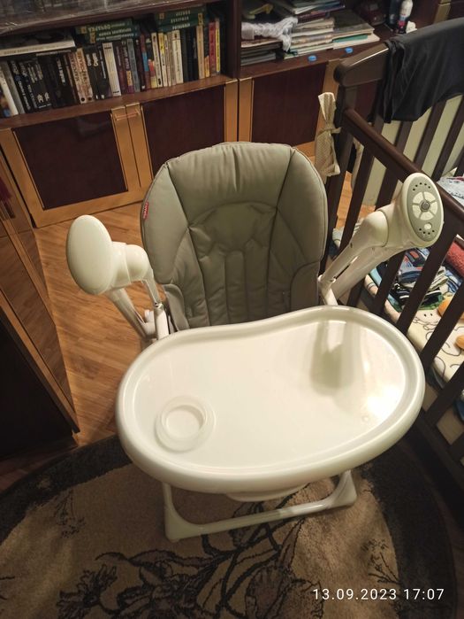 Стільчик-гойдалка Triumph CRL-10302 Palette Grey CARRELLO