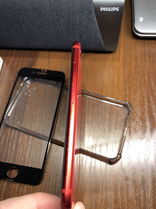 Iphone SE czerwony 64 GB red product