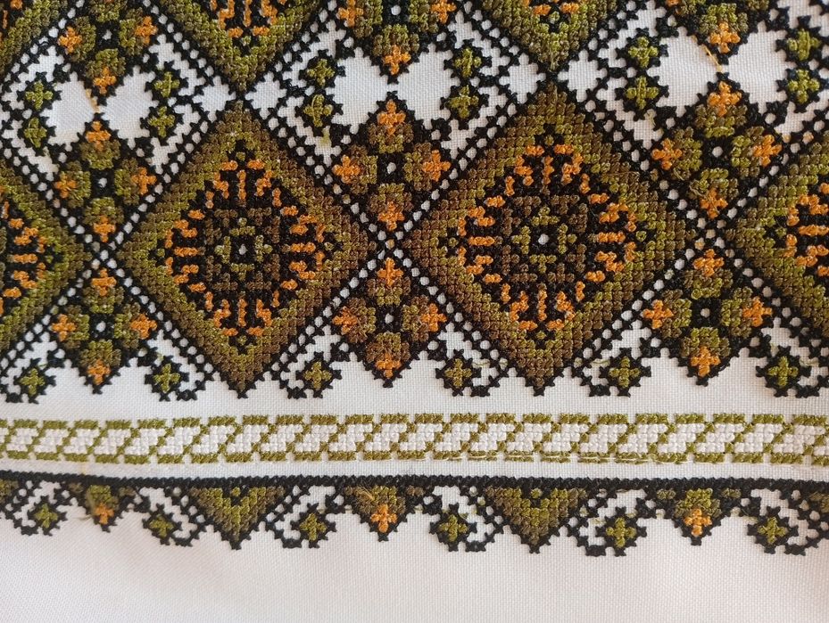 Продаю вишиванку