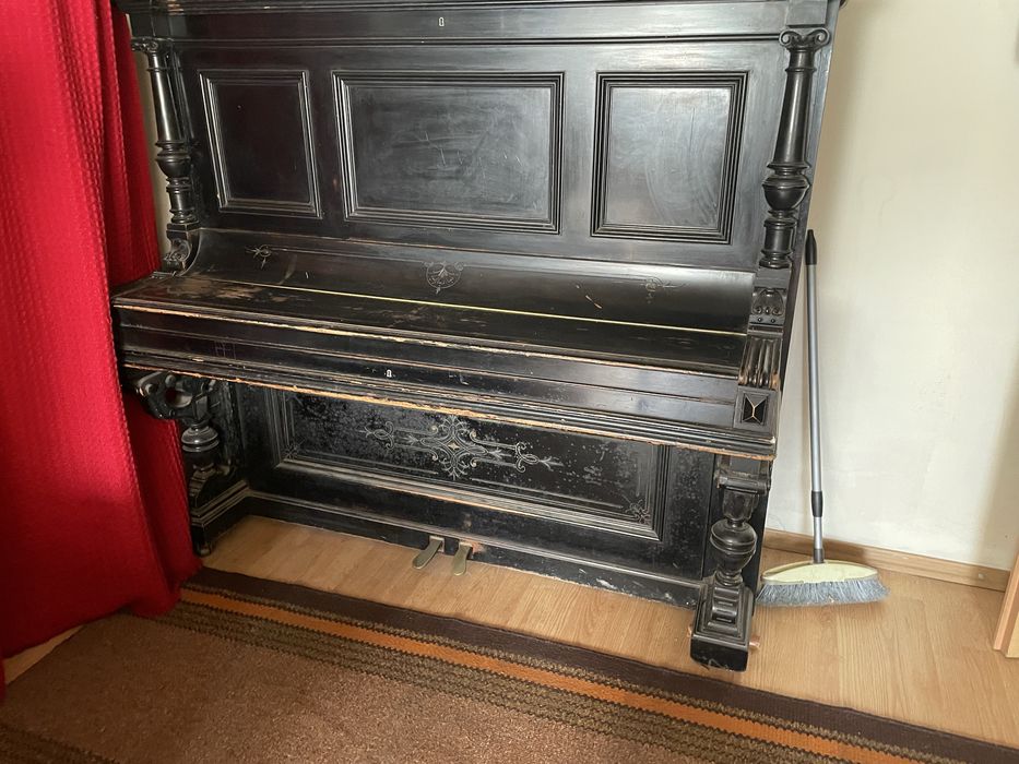 Pianino zabytkowe