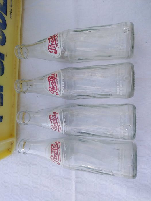 Grade Pepsi com 19 Garrafas