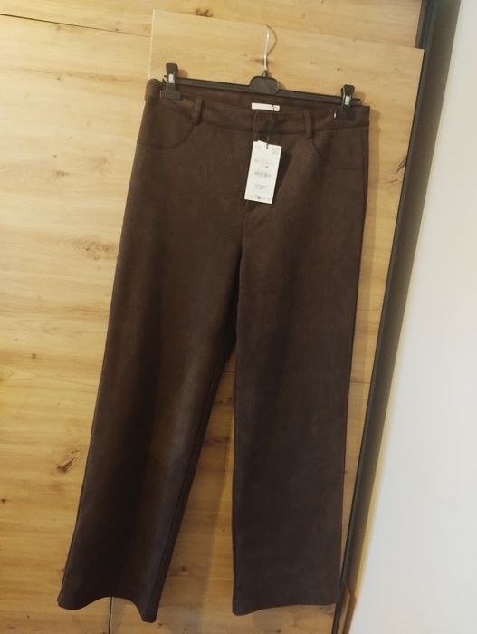 Czekoladowe brązowe spodnie imitacja zamszu Zara r.42