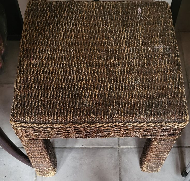 Cadeirão e Mesa de Leitura