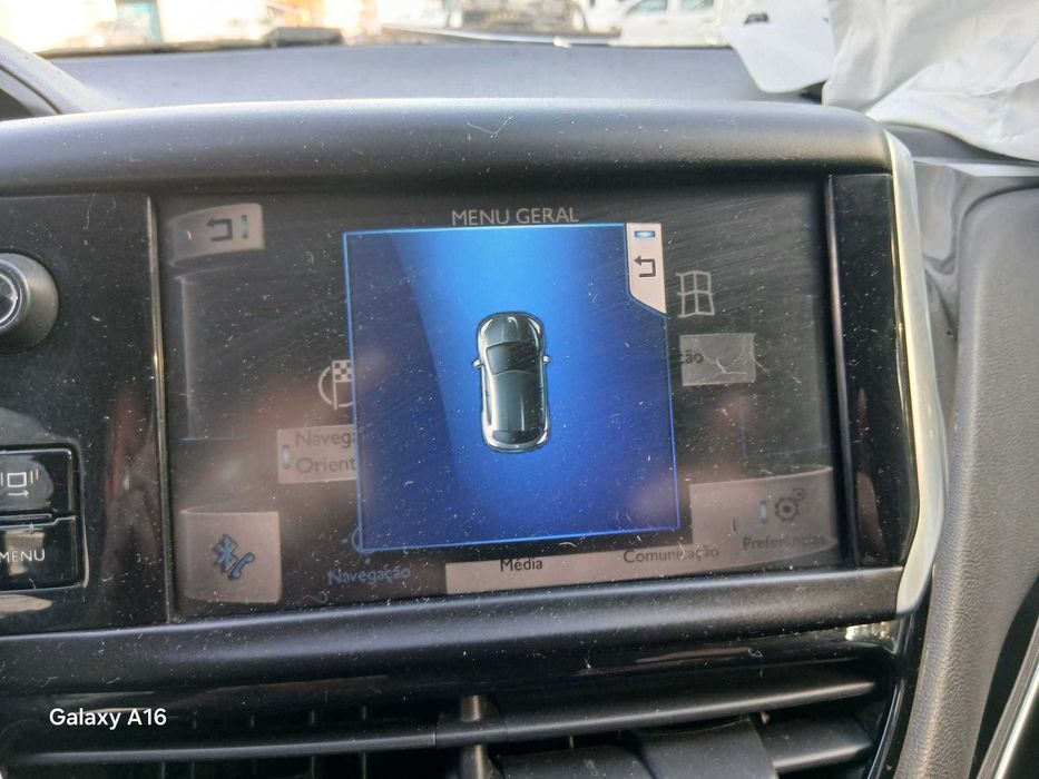 Peugeot 208 1.4 HDi Diesel (Poucos Km)