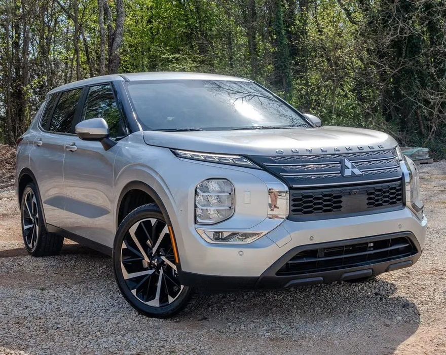 Mitsubishi Outlander Mitsubishi Outlander SE | 2022 | SUPER STAN | GWARANCJA |