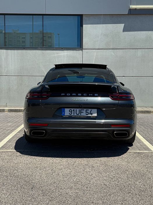 Porshe Panamera 4 E- Hybrid sport