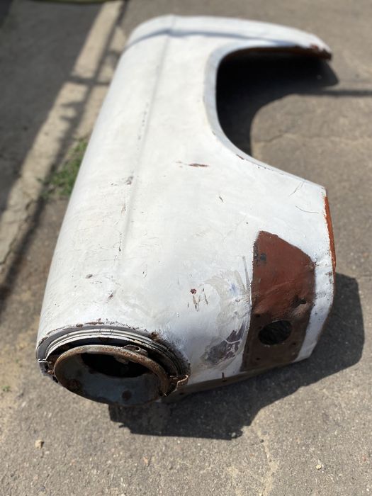 Крыло газ 21