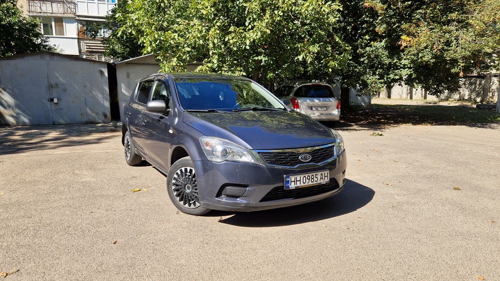 Продам Kia ceed 2012