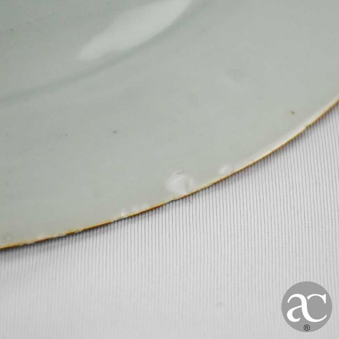 Grande Prato Porcelana da China, flores, período Qianlong, séc. XVIII