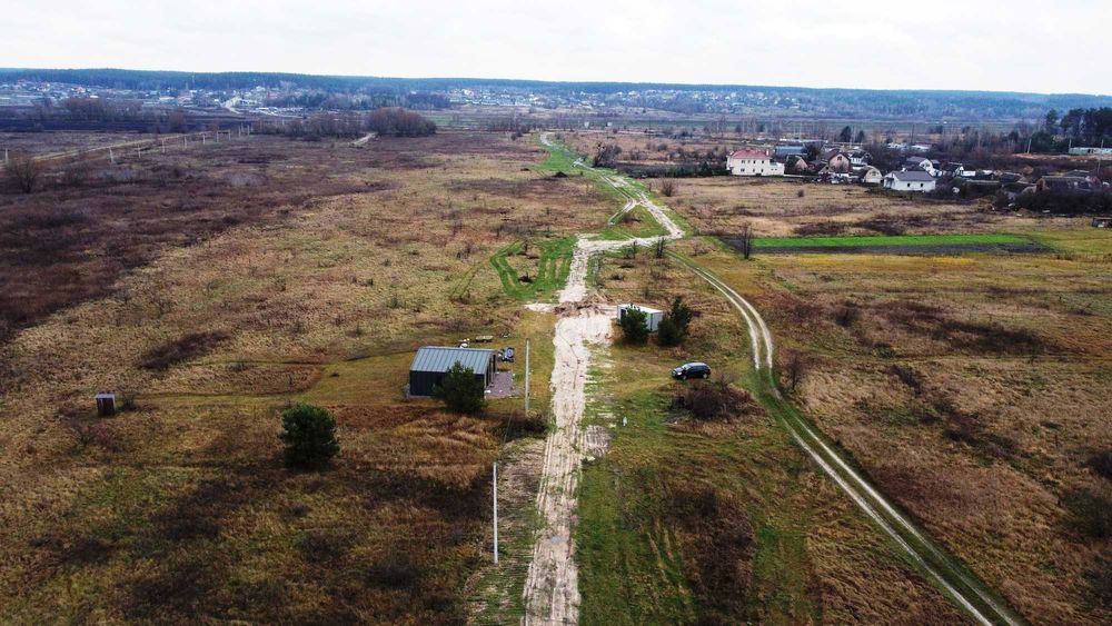 Михайлівка-Рубежівка, 10 соток з комунікаціями біля лісу