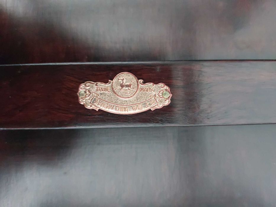 Mesa de jantar e 6 cadeiras orientais em madeira de qualidade