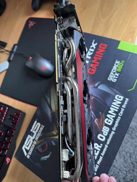 Asus Strix GTX 980 Ti DirectCU III OC