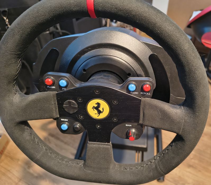 Kierownica Thrustmaster T300 Alcantara Edition+ stojak Huzaro 3.0