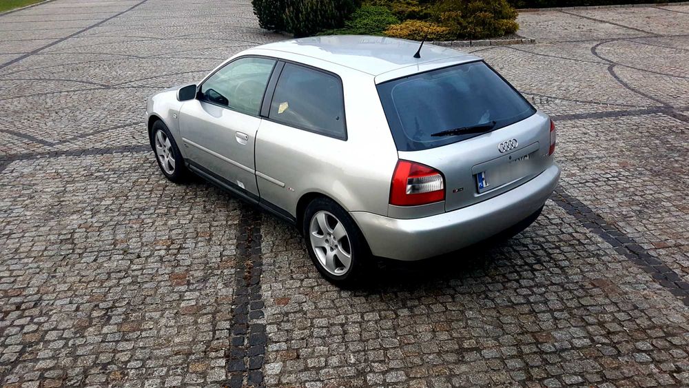 AUDI A 3  Alu Climatronic Gaz 1.6 LIFT navi