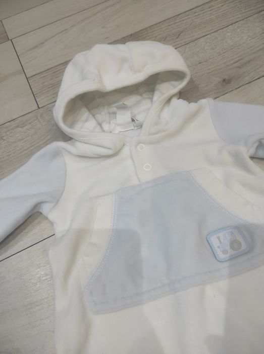 Welurowy kombinezon niemowlęcy H&M