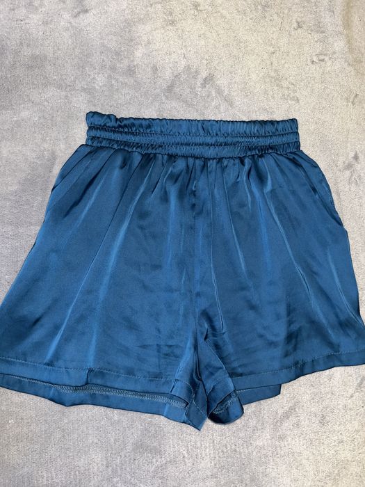 Атласний костюм синій жіночий