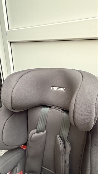 Продам автокрісло Recaro Tian Core Simply Grey.