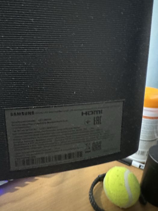 Монитор Samsung