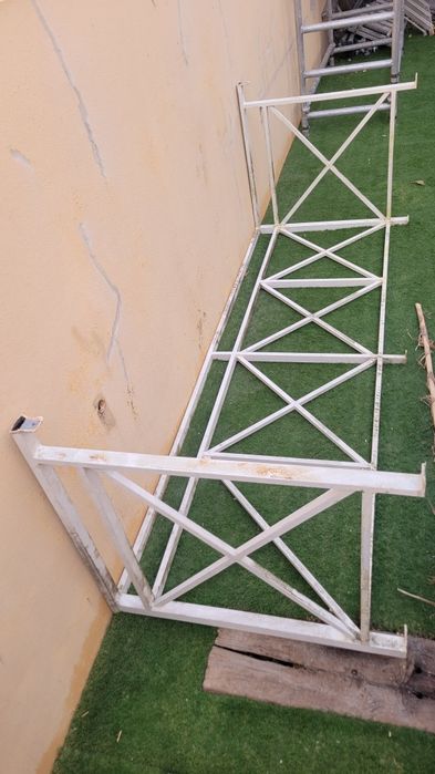 Gradeamento Vedação guarda-corpos proteção em ferro para varanda