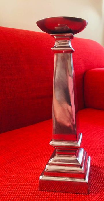 Candelabro em metal
