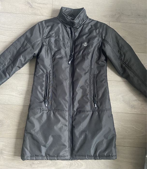 Продаем непродуваемое пальто новое!!!