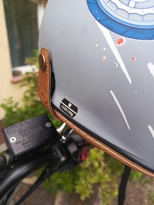 Kask motocyklowy old school z atestem oryginalne malowanie