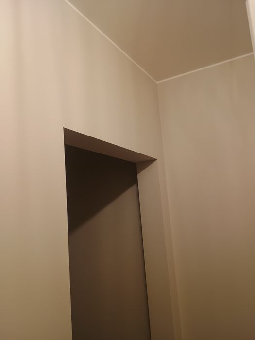 Szpachlowanie ,Malowanie maszynowe agregatem natryskowo, wykończenia