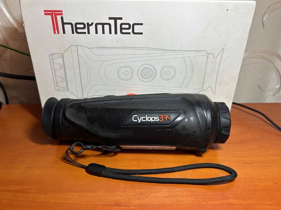 Тепловізор ThermEye Cyclops 335 VOx 384x288\12 µm\≤40мК\35мм\1800м