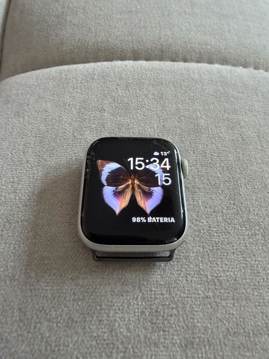 Apple Watch SE 44mm A2352