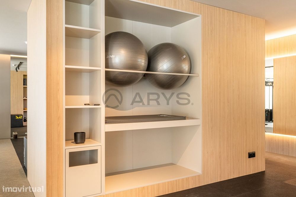 Apartamento T0 Novo em condomínio fechado com Varanda
